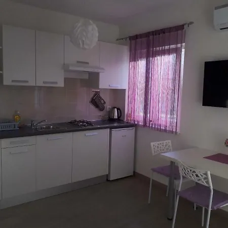 Appartamento Studio Apartman Nicol Pola