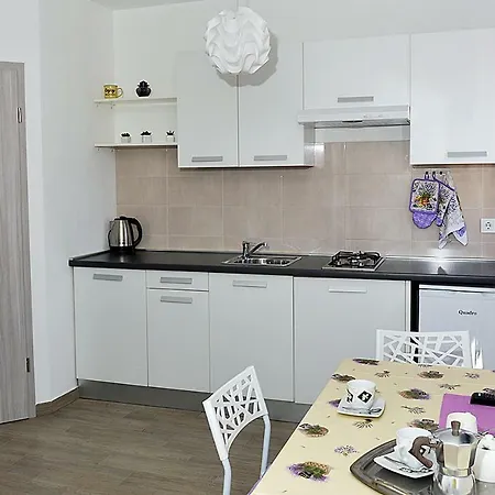 Studio Apartman Nicol Appartamento